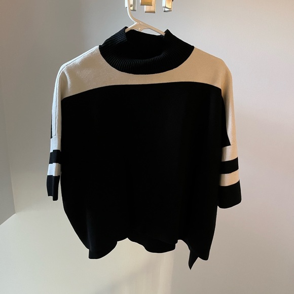 FRENCH CONNECTION Oversized Knit Sweater Black and White contrast - Picture 1 of 3